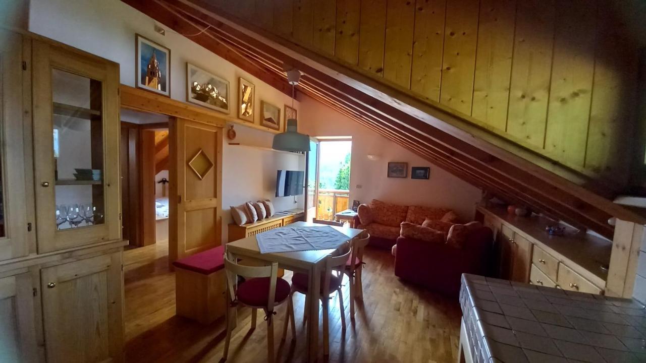 Appartement Deliziosa Mansarda Con Vista Dolomiti à San Vito di Cadore Extérieur photo