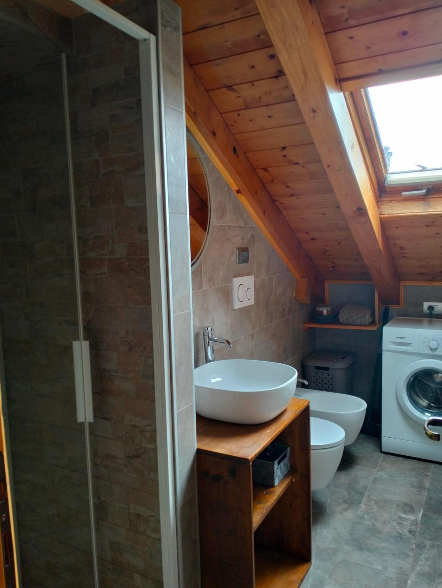 Appartement Deliziosa Mansarda Con Vista Dolomiti à San Vito di Cadore Extérieur photo